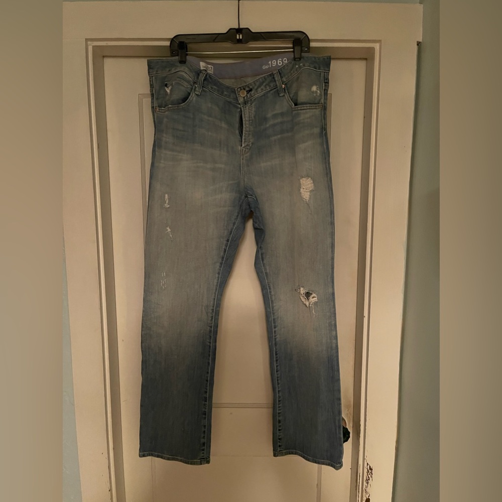 Vintage Gap 1969 Easy Straight, distressed, NWOT, Size 33/16, 32 inch Inseam